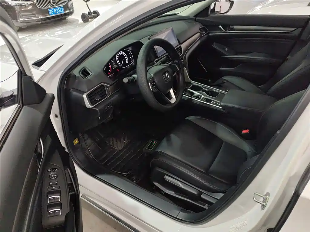 Honda Accord 2021 — фото 12