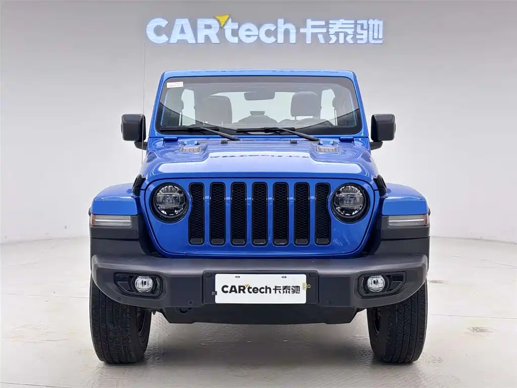 Jeep Wrangler 2023 — фото 3