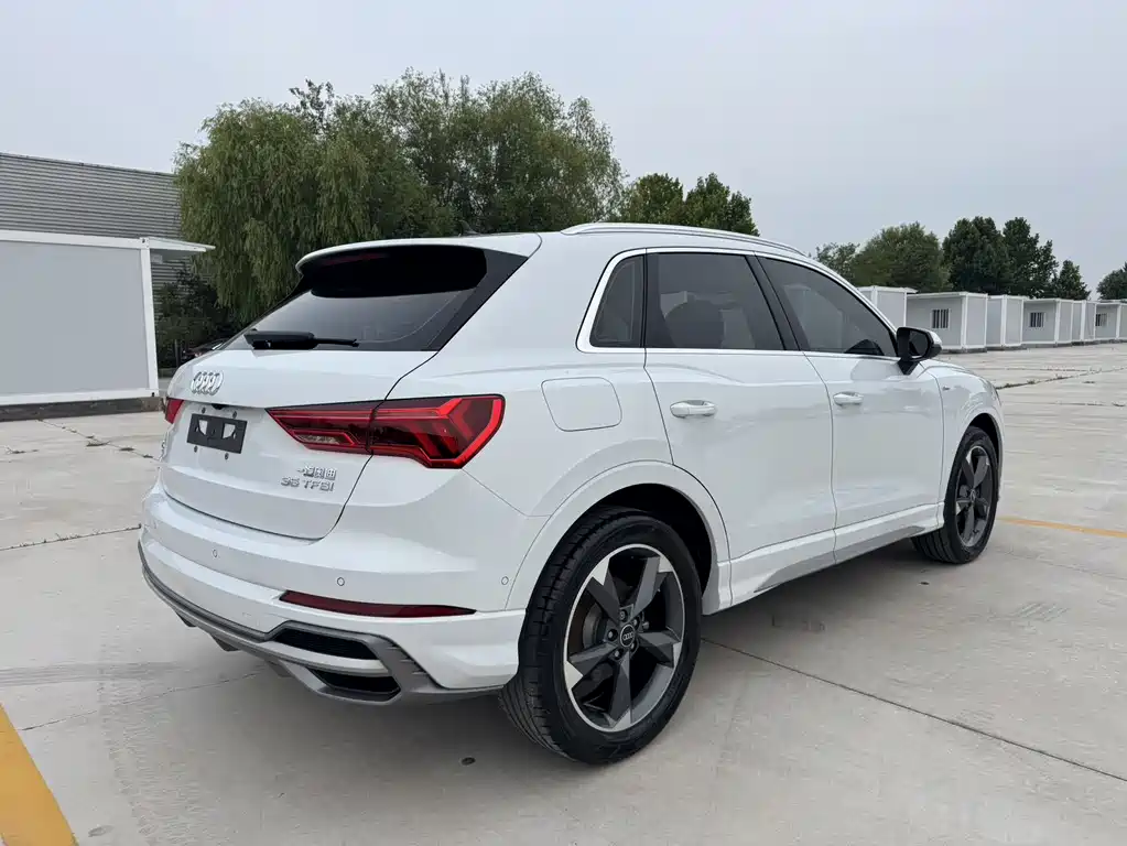 Audi Q3 2022