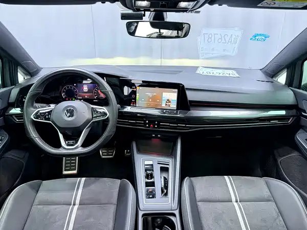 Volkswagen Golf 2023