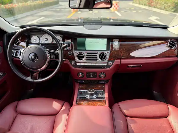 Rolls-Royce Ghost 2016