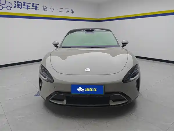 Xiaomi SU7 2024