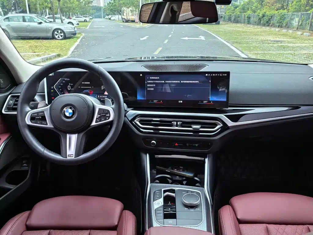 BMW 3 Series 2023 — фото 10