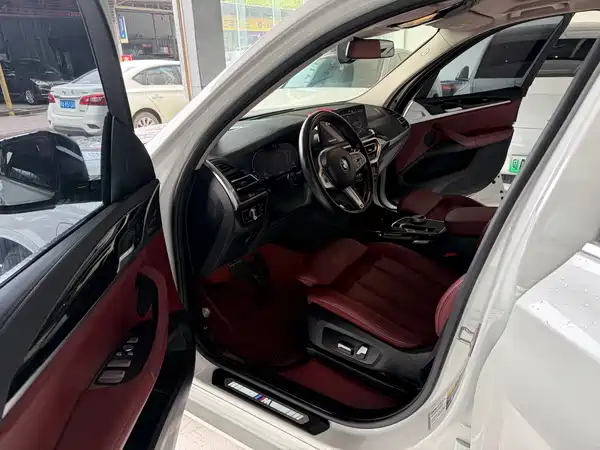 BMW iX3 2023