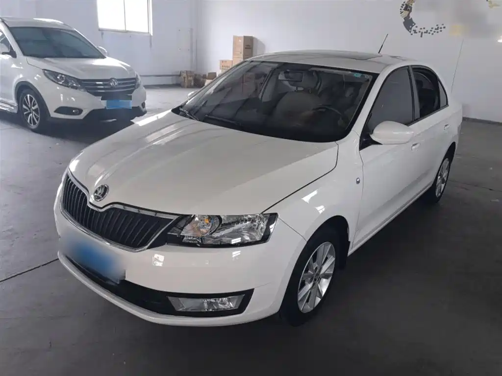 Skoda Rapid 2017 — фото 2