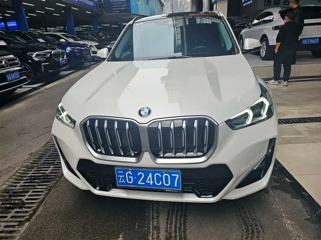 BMW X1 2024 — фото 1