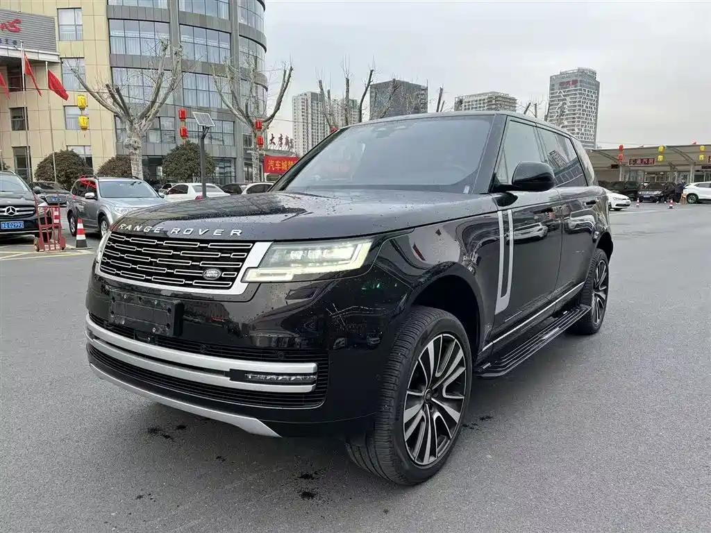 Land Rover Range Rover 2025 — фото 1