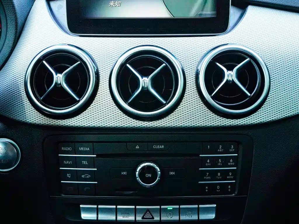 Mercedes-Benz B-Class 2018 — фото 13