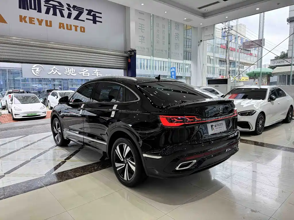Volkswagen Tiguan X 2021 — фото 17