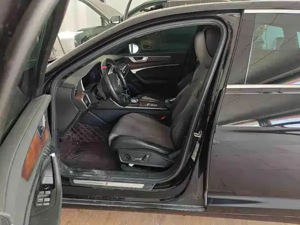 Audi A6L 2023