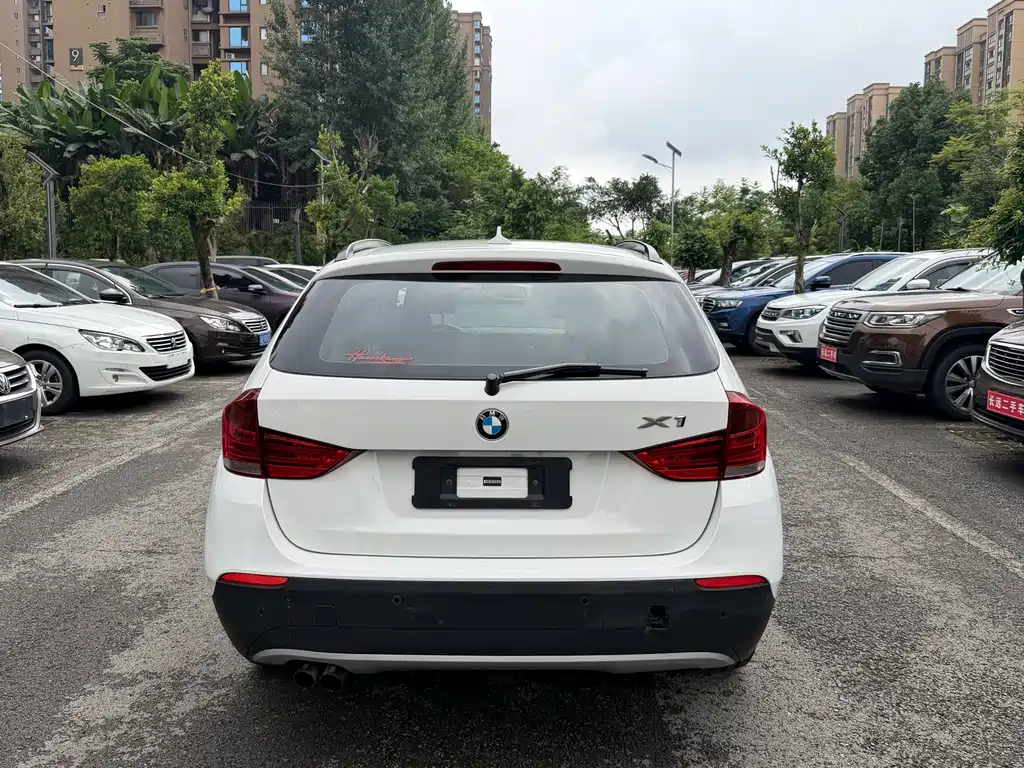 BMW X1 2011 — фото 12