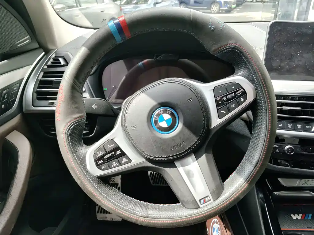 BMW iX3 2021 — фото 12