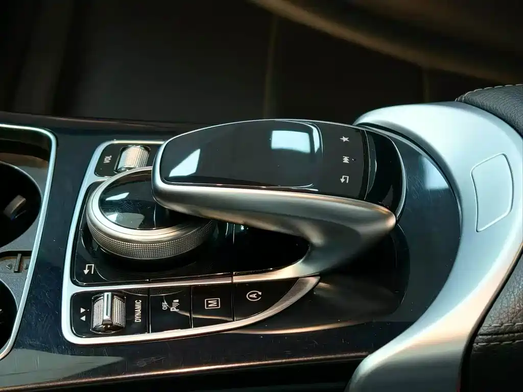 Mercedes-Benz GLC 2019 — фото 14