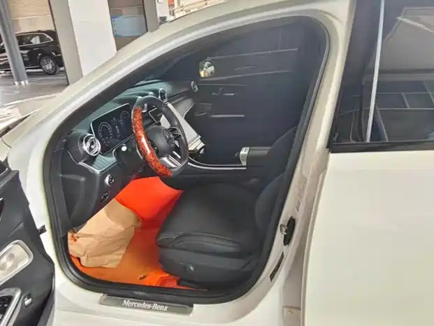 Mercedes-Benz C-Class 2023