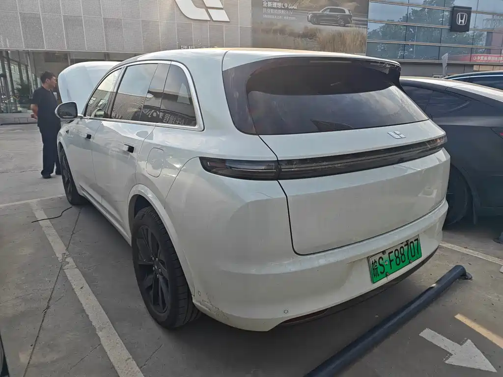 Li Auto Li L7 2023