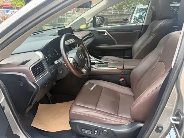 Lexus RX 2020