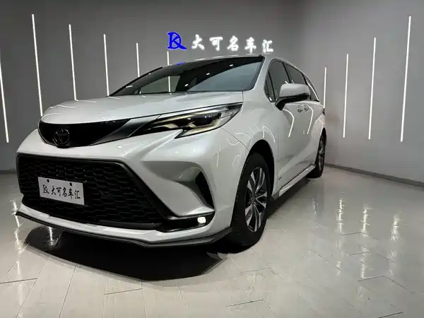 Toyota Granvia 2024