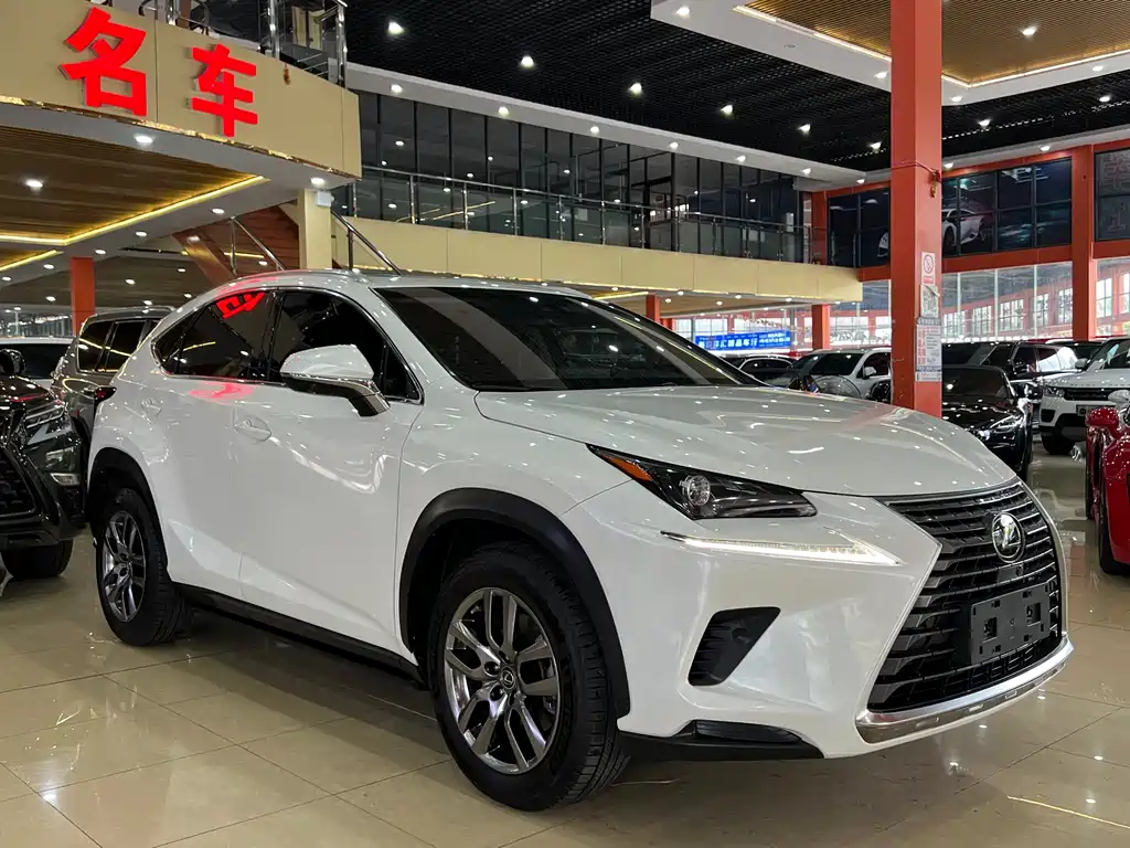 Lexus NX 2018 — фото 3