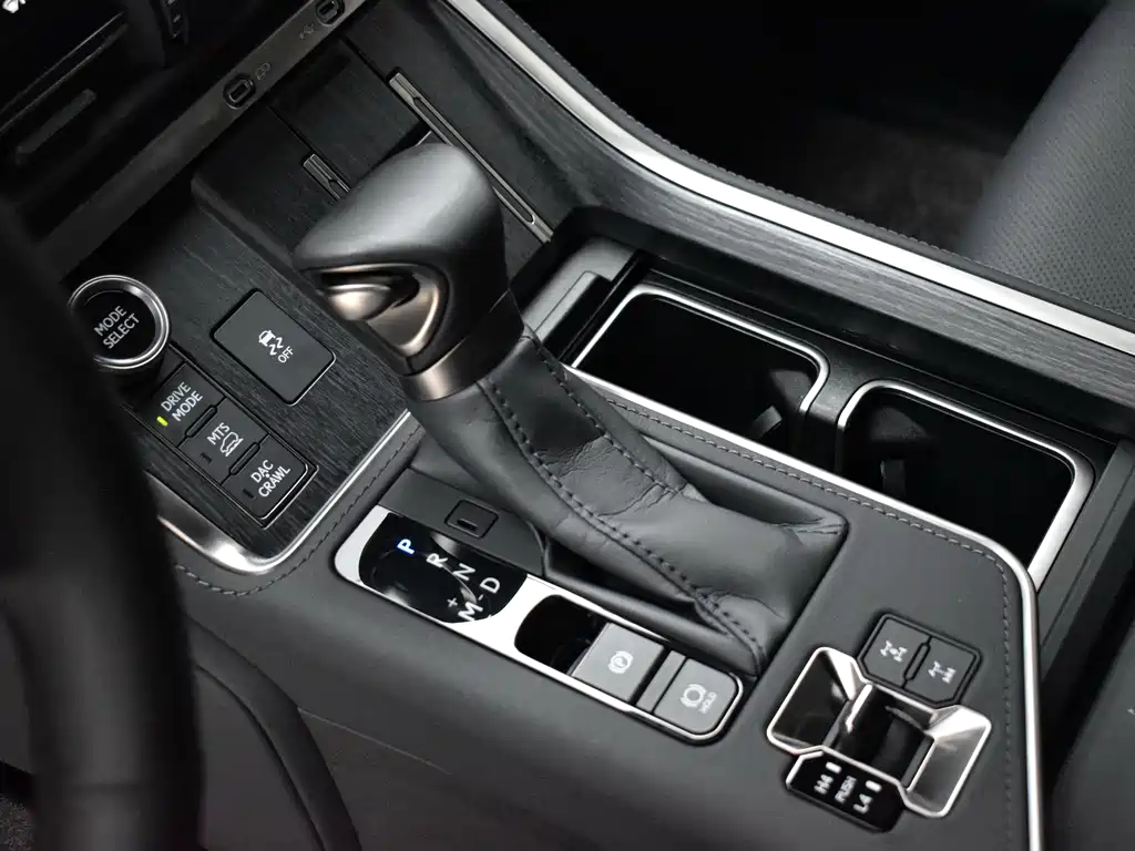 Lexus GX 2025 — фото 15