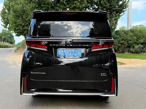 Toyota Vellfire 2024