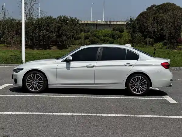 BMW 3 Series 2019
