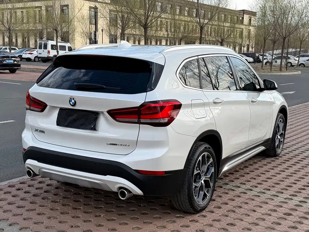 BMW X1 2022 — фото 4