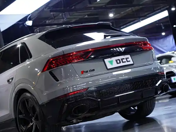 Audi RS Q8 2023
