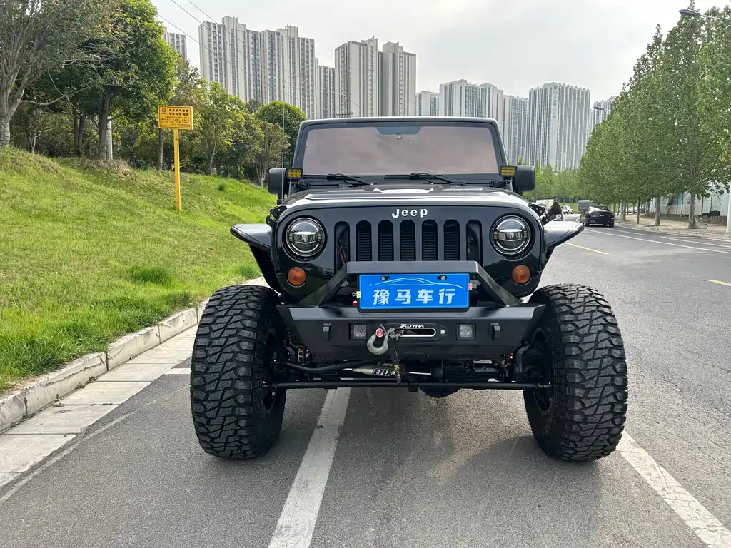 Jeep Wrangler 2016 — фото 2