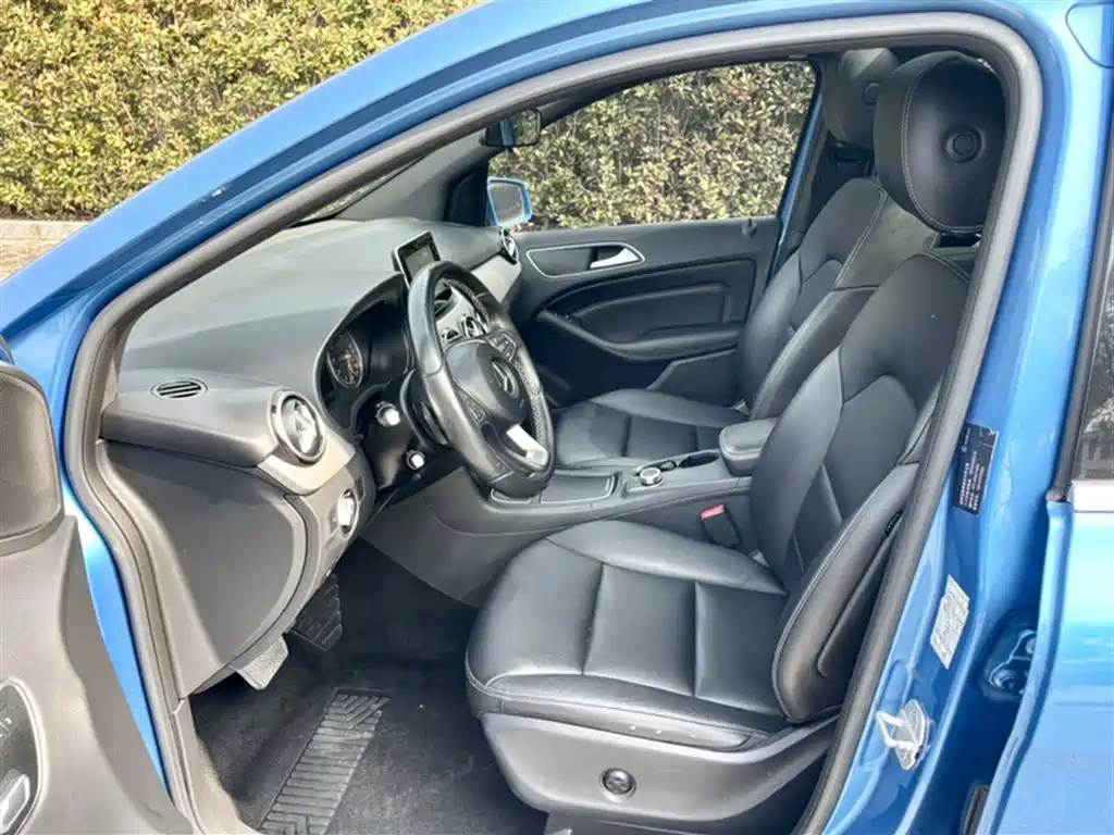Mercedes-Benz B-Class 2015 — фото 17