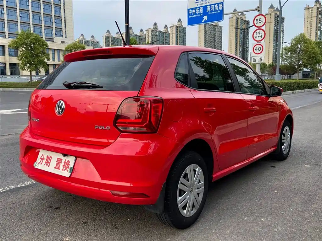 Volkswagen Polo 2017 — фото 12