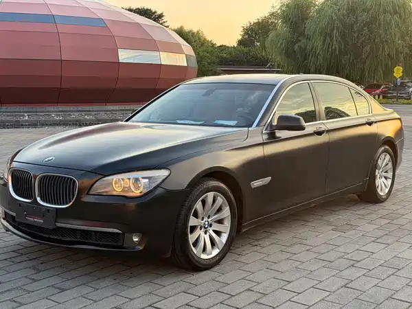 BMW 7 Series 2011