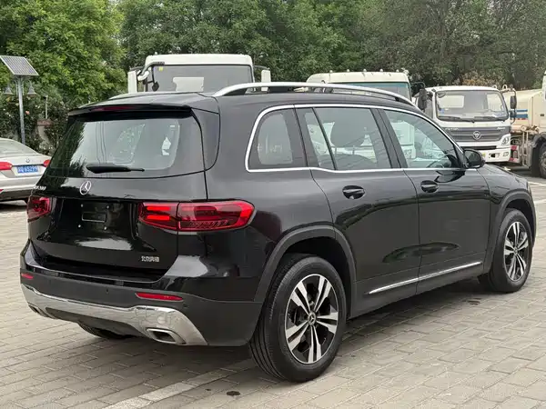 Mercedes-Benz GLB 2024