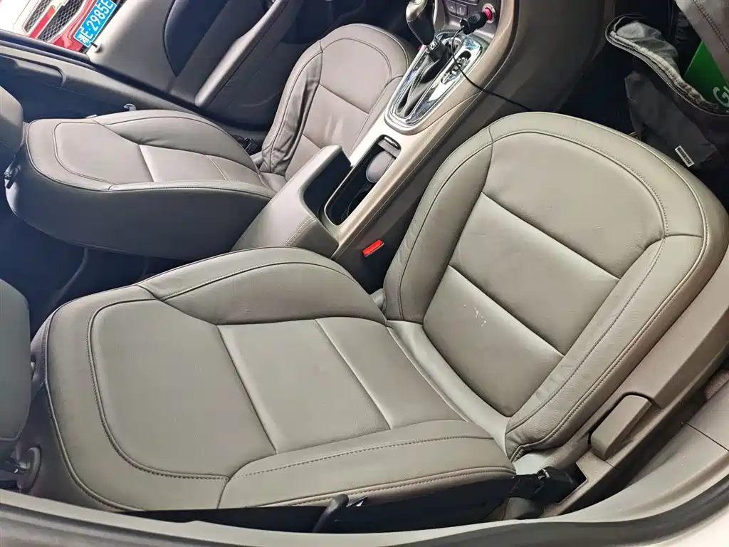 Chevrolet Malibu 2015 — фото 25