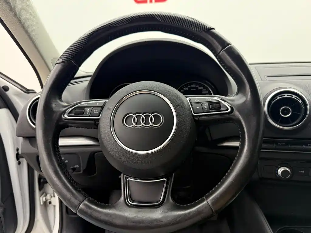 Audi A3 2016 — фото 10