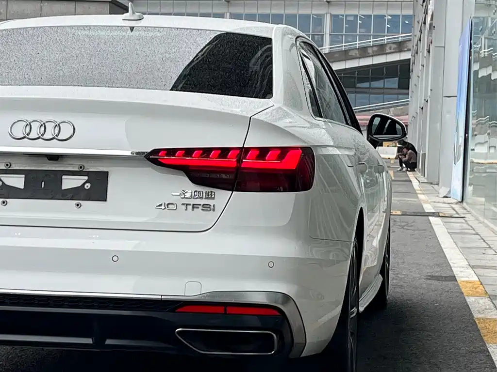 Audi A4L 2020 — фото 6