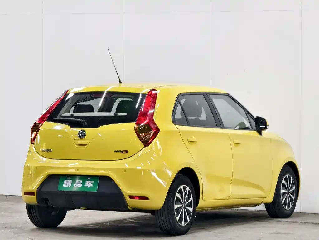 MG 3 2015