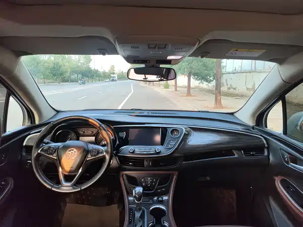Buick Envision Plus 2018