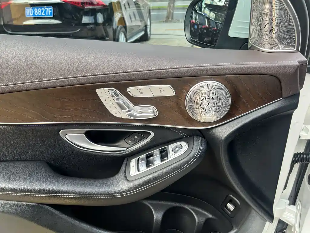Mercedes-Benz GLC 2020 — фото 13