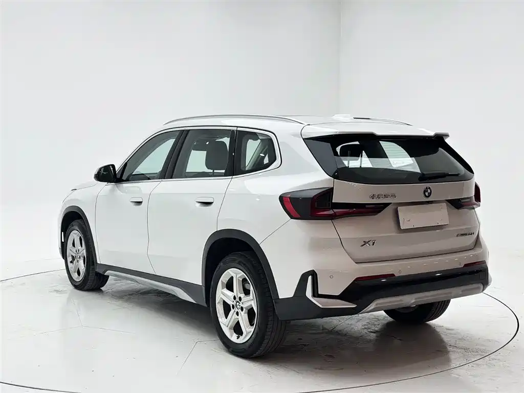 BMW X1 2023 — фото 4