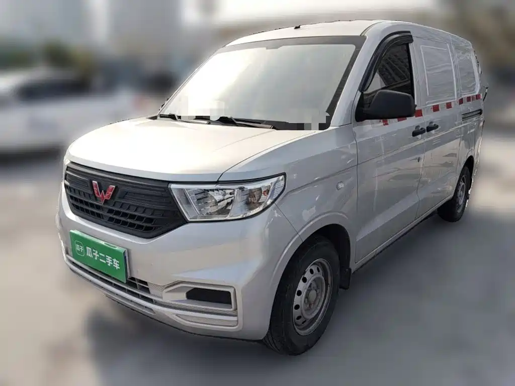 Wuling Hongguang V 2022
