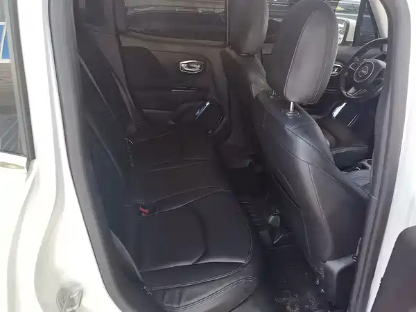 Jeep Freeman 2017