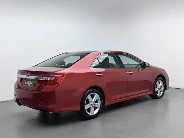 Toyota Camry 2014