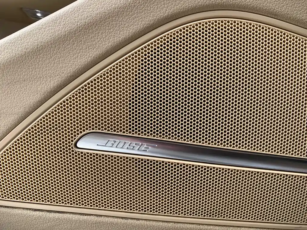 Audi A8 2013 — фото 23