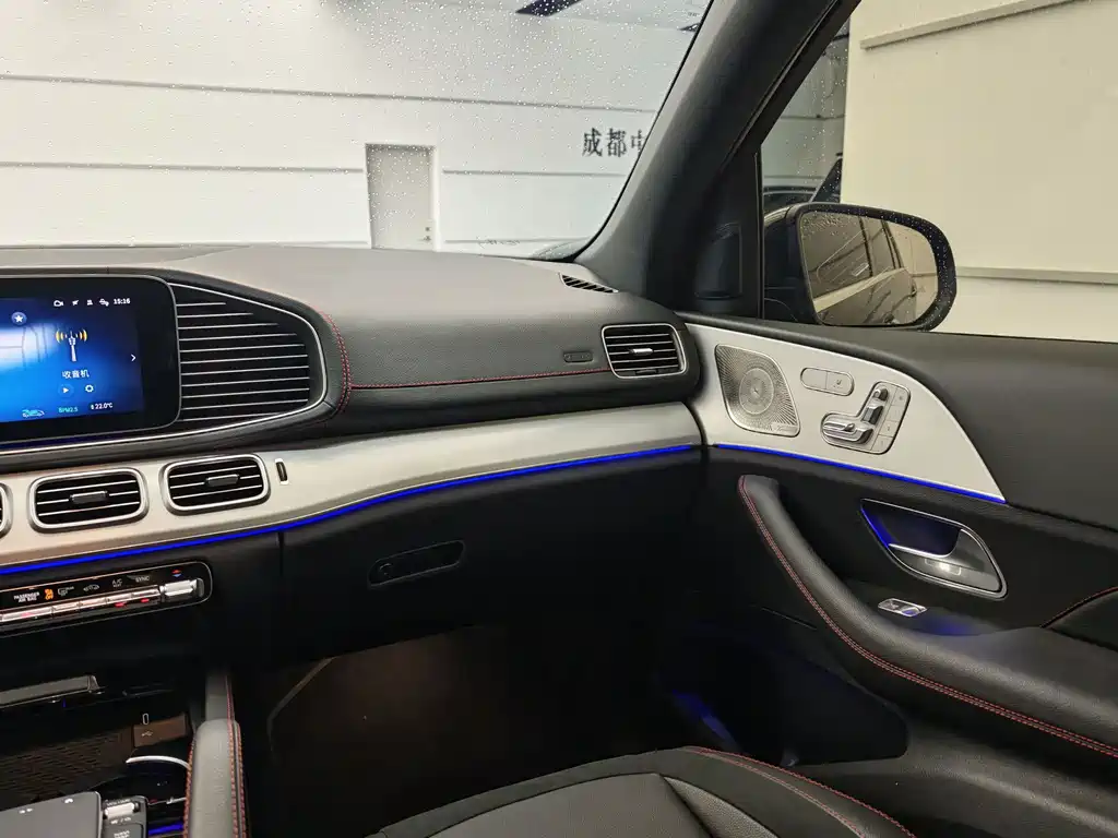 Mercedes-Benz GLE AMG 2025 — фото 11