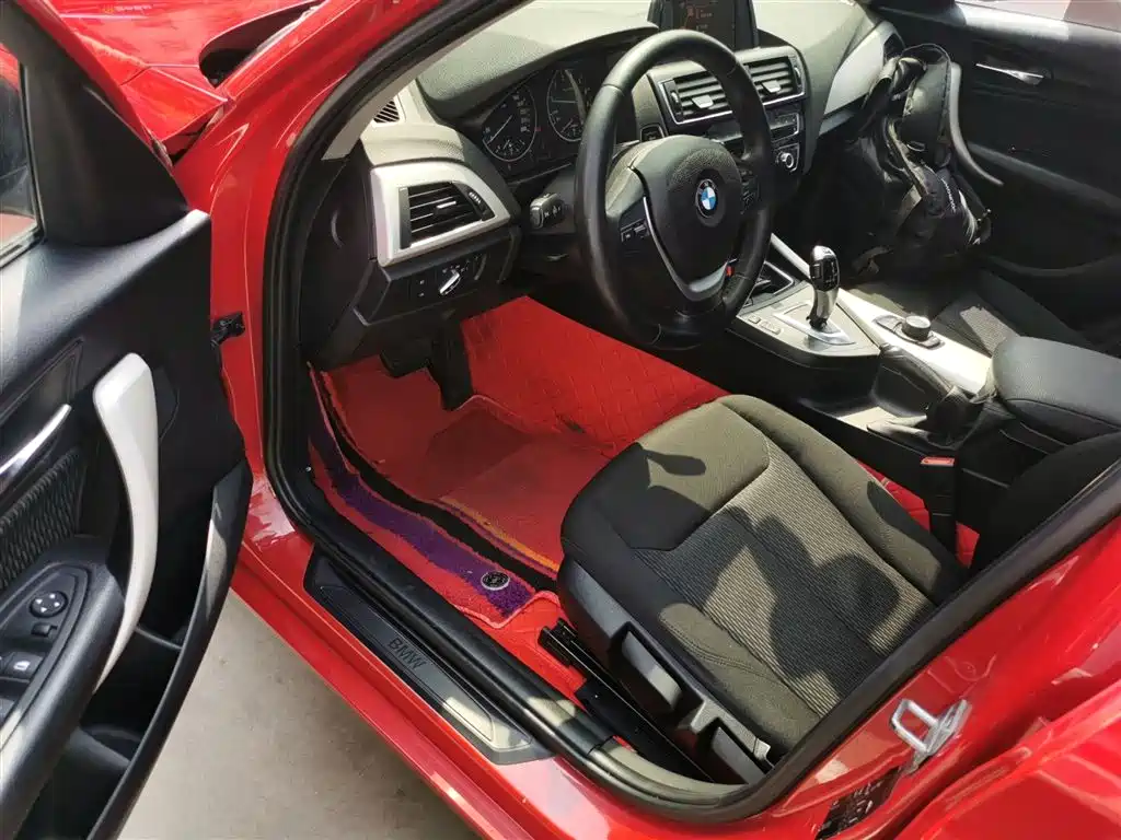 BMW 1 Series 2015 — фото 11