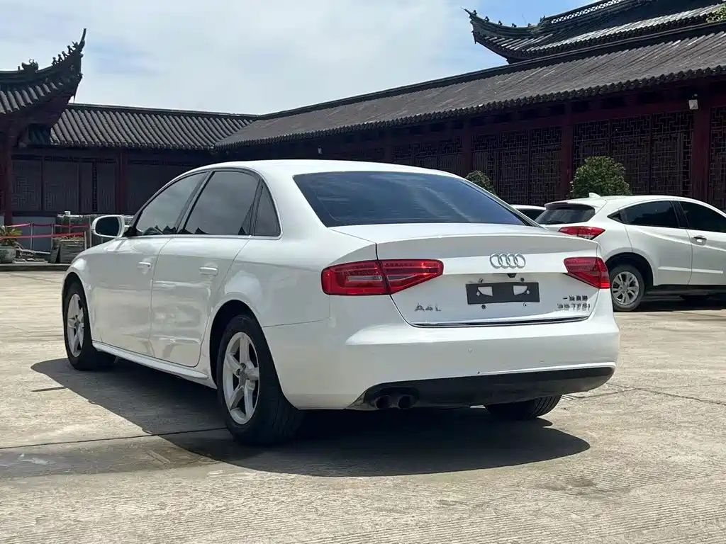 Audi A4L 2013
