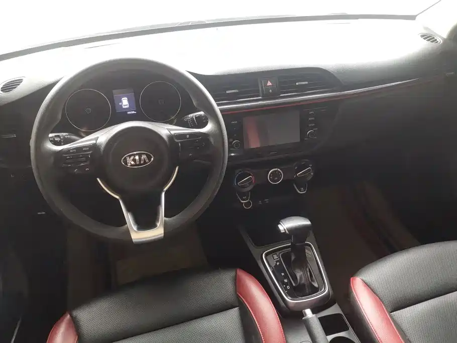Kia KX CROSS 2018 — фото 12