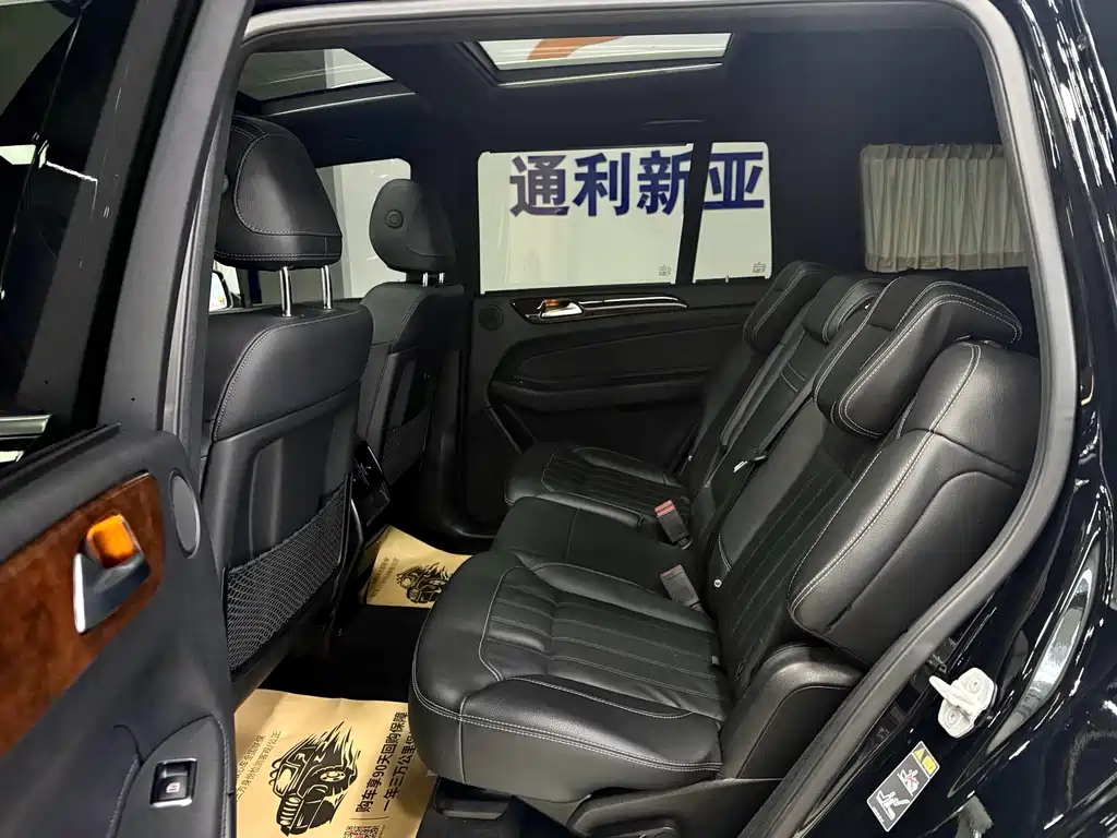 Mercedes-Benz GLS 2017 — фото 20