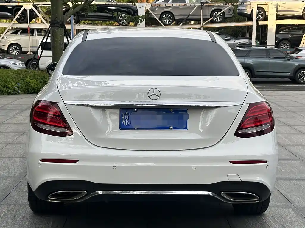 Mercedes-Benz E-Class 2017 — фото 7
