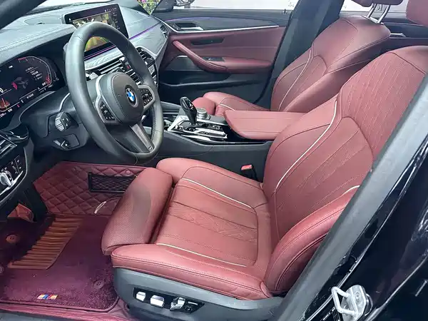 BMW 5 Series 2021
